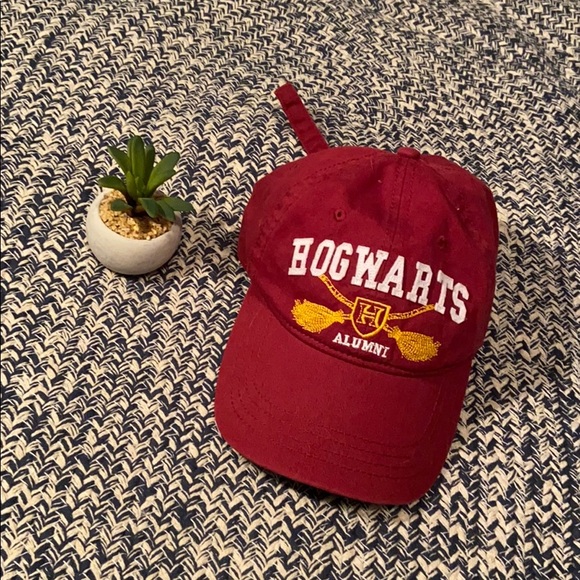 Hogwarts Alumni Hat HP - Picture 2 of 3